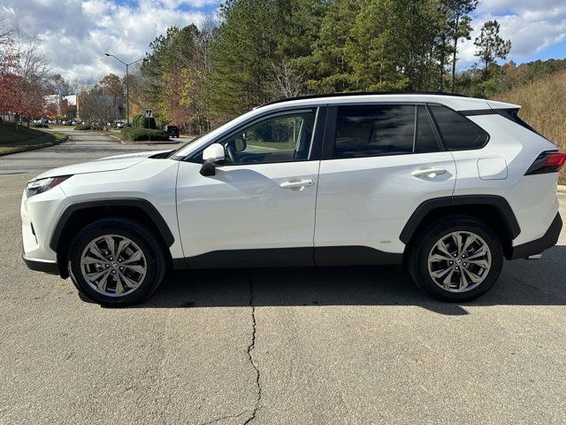 2022 Toyota RAV4 Hybrid XLE Premium