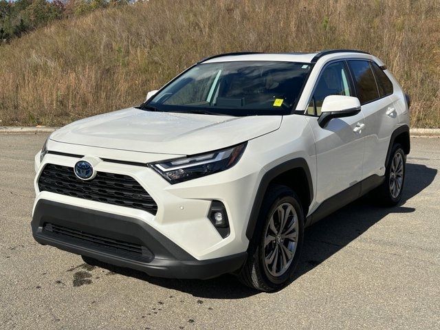 2022 Toyota RAV4 Hybrid XLE Premium