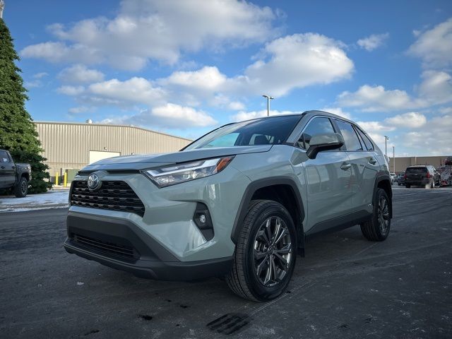 2022 Toyota RAV4 Hybrid XLE Premium