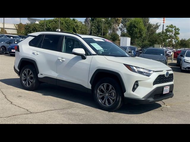 2022 Toyota RAV4 Hybrid XLE Premium