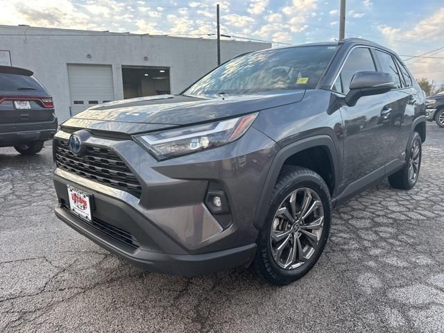 2022 Toyota RAV4 Hybrid XLE Premium