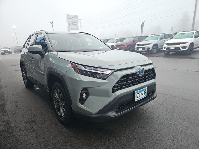 2022 Toyota RAV4 Hybrid XLE Premium