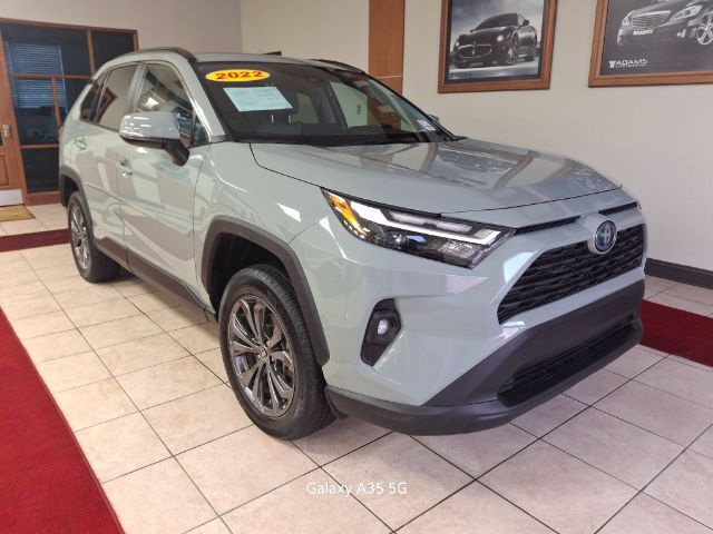 2022 Toyota RAV4 Hybrid XLE Premium