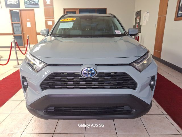 2022 Toyota RAV4 Hybrid XLE Premium