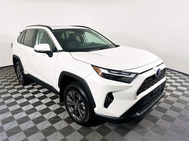 2022 Toyota RAV4 Hybrid XLE Premium