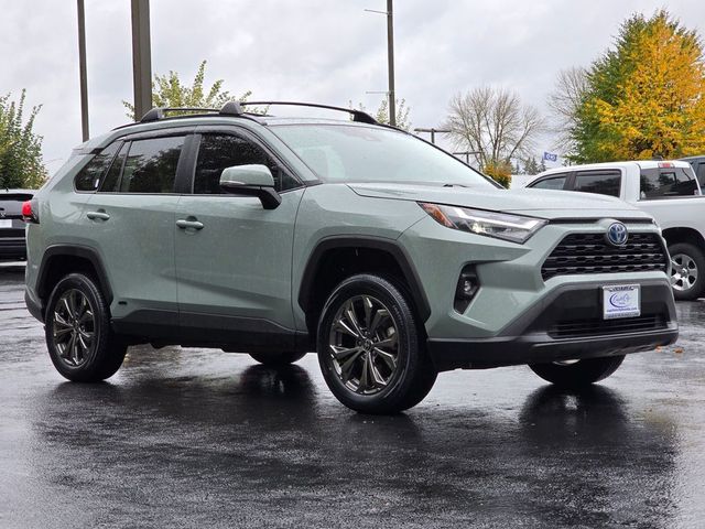 2022 Toyota RAV4 Hybrid XLE Premium