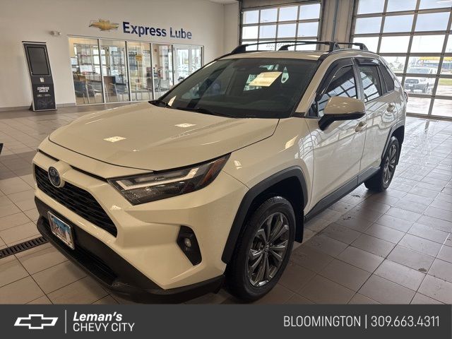 2022 Toyota RAV4 Hybrid XLE Premium