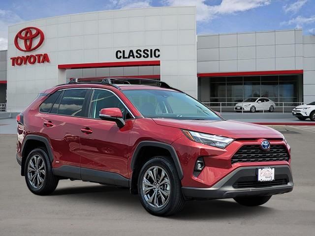 2022 Toyota RAV4 Hybrid XLE Premium