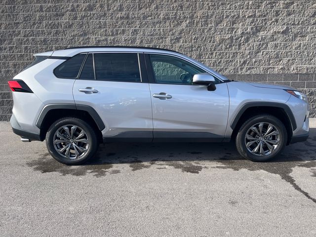 2022 Toyota RAV4 Hybrid XLE Premium