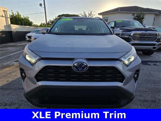 2022 Toyota RAV4 Hybrid XLE Premium