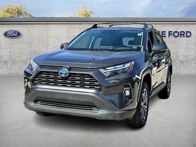 2022 Toyota RAV4 Hybrid XLE Premium