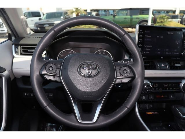 2022 Toyota RAV4 Hybrid XLE Premium