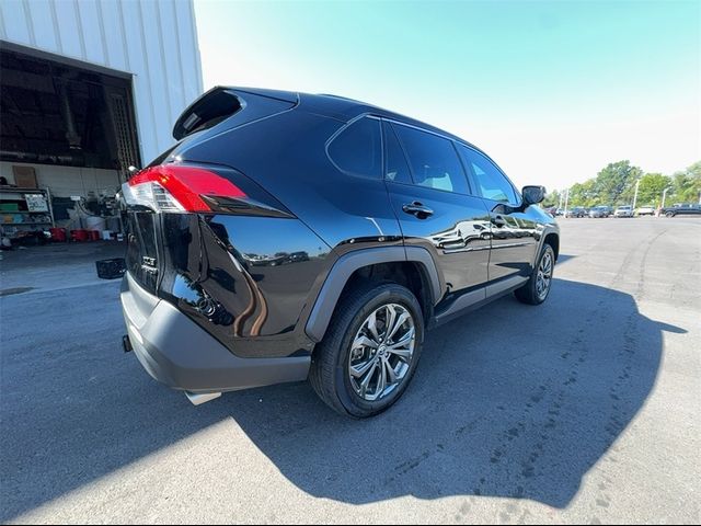 2022 Toyota RAV4 Hybrid XLE Premium