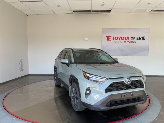 2022 Toyota RAV4 Hybrid XLE Premium