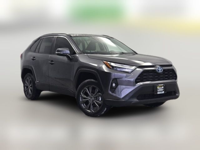 2022 Toyota RAV4 Hybrid XLE Premium