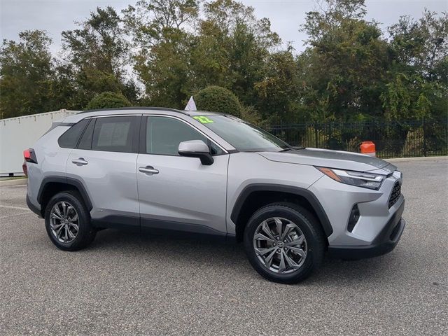 2022 Toyota RAV4 Hybrid XLE Premium