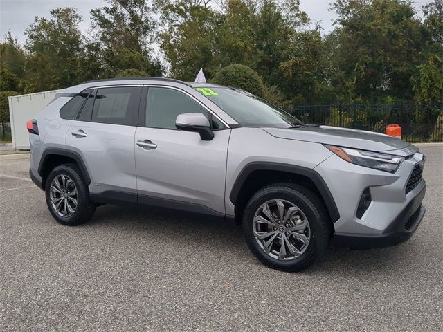 2022 Toyota RAV4 Hybrid XLE Premium