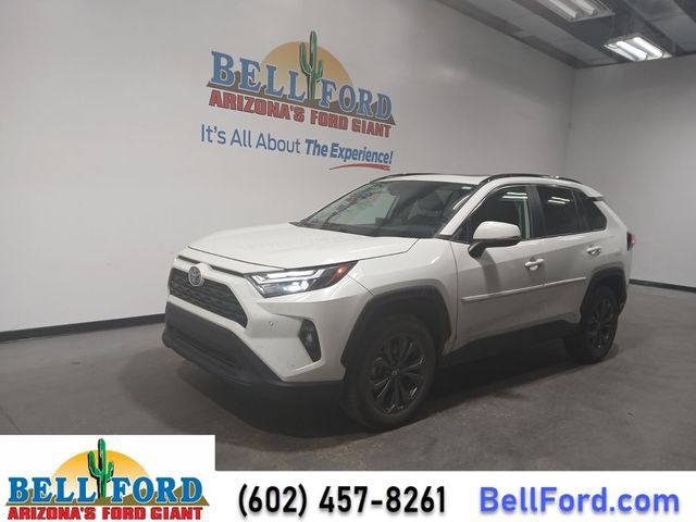 2022 Toyota RAV4 Hybrid XLE Premium