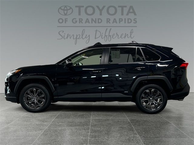 2022 Toyota RAV4 Hybrid XLE Premium