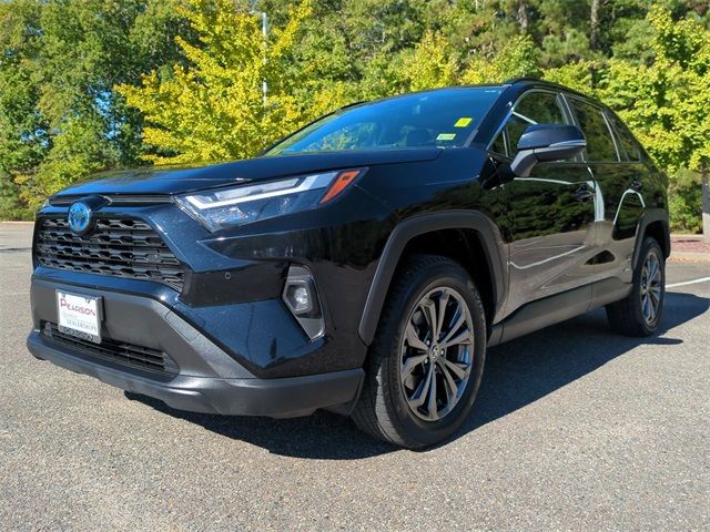 2022 Toyota RAV4 Hybrid XLE Premium