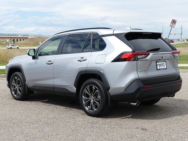 2022 Toyota RAV4 Hybrid XLE Premium