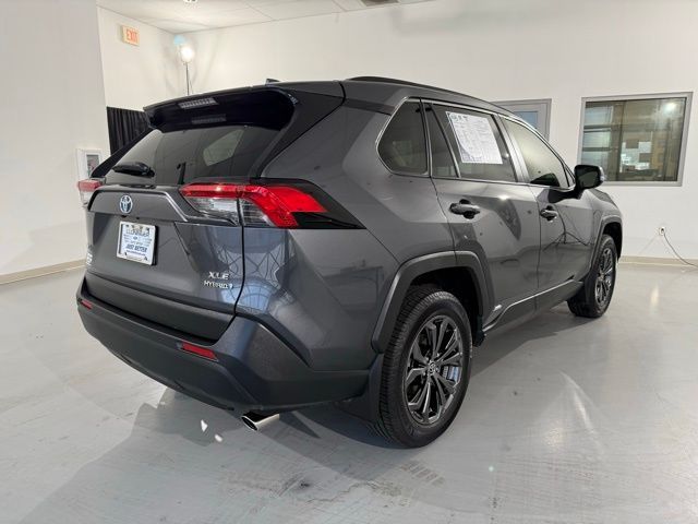 2022 Toyota RAV4 Hybrid XLE Premium