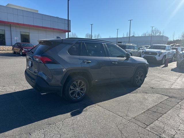 2022 Toyota RAV4 Hybrid XLE Premium