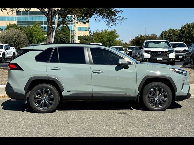 2022 Toyota RAV4 Hybrid XLE Premium