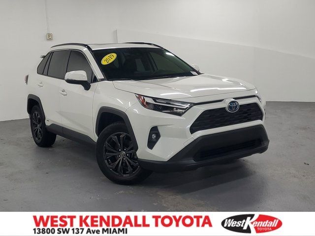 2022 Toyota RAV4 Hybrid XLE Premium