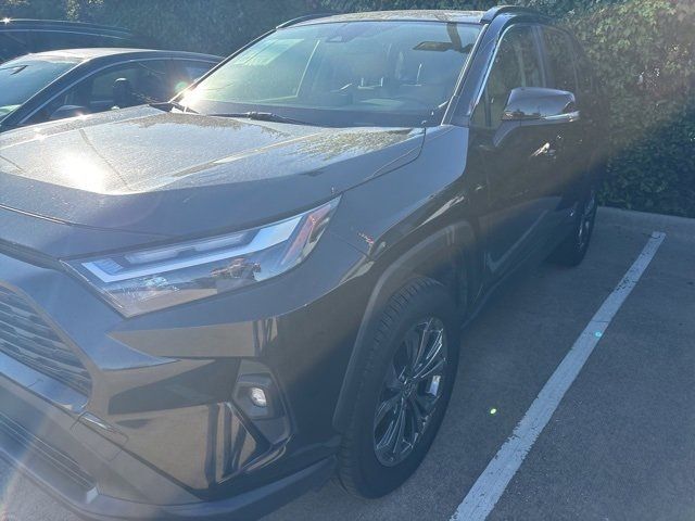 2022 Toyota RAV4 Hybrid XLE Premium