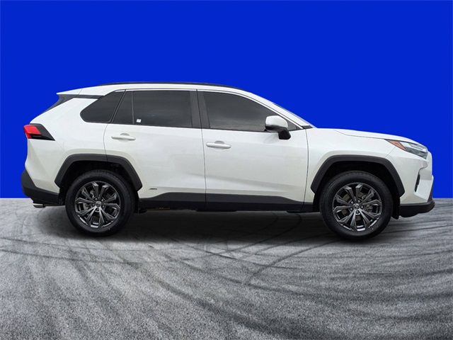 2022 Toyota RAV4 Hybrid XLE Premium