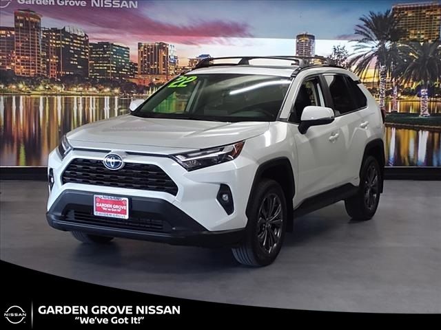 2022 Toyota RAV4 Hybrid XLE Premium