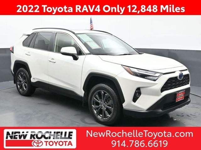 2022 Toyota RAV4 Hybrid XLE Premium