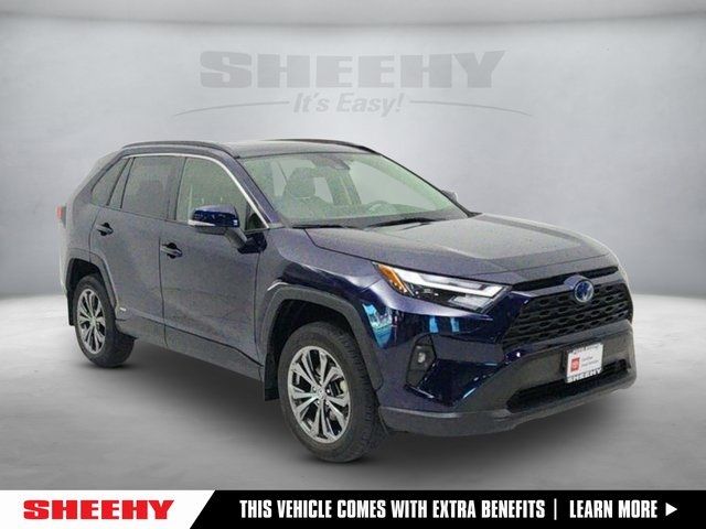 2022 Toyota RAV4 Hybrid XLE Premium