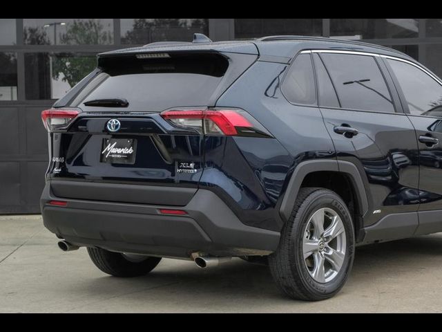 2022 Toyota RAV4 Hybrid XLE