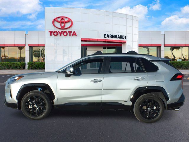 2022 Toyota RAV4 Hybrid SE