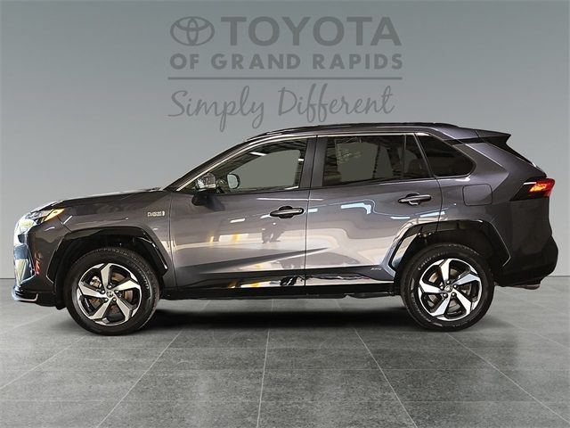 2022 Toyota RAV4 Prime SE