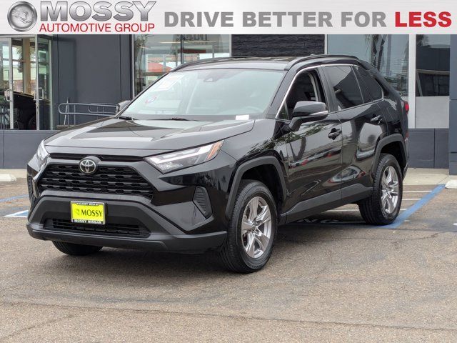 2022 Toyota RAV4 XLE