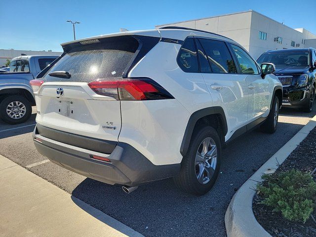 2022 Toyota RAV4 Hybrid LE