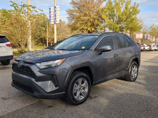 2022 Toyota RAV4 Hybrid XLE