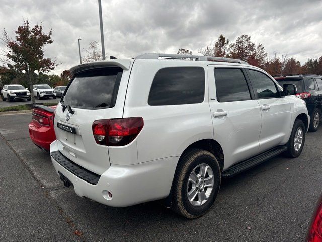 2022 Toyota Sequoia SR5