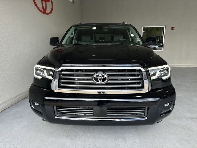 2022 Toyota Sequoia SR5