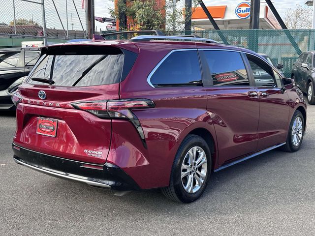 2022 Toyota Sienna Platinum