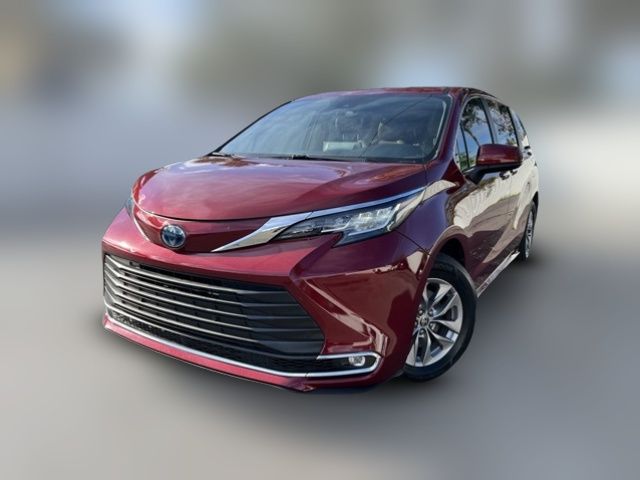 2022 Toyota Sienna XLE