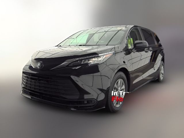 2022 Toyota Sienna LE