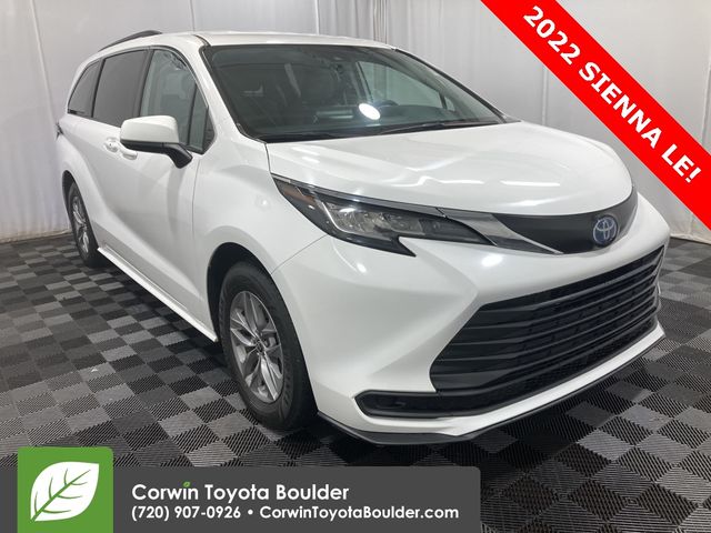 2022 Toyota Sienna LE