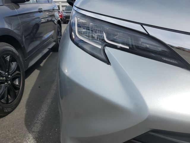 2022 Toyota Sienna LE