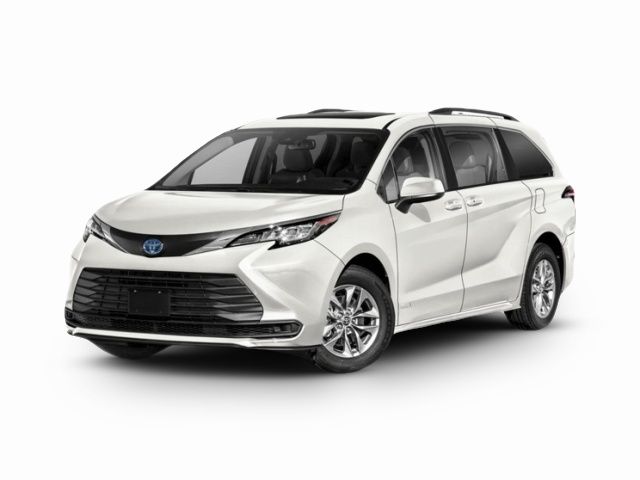 2022 Toyota Sienna LE