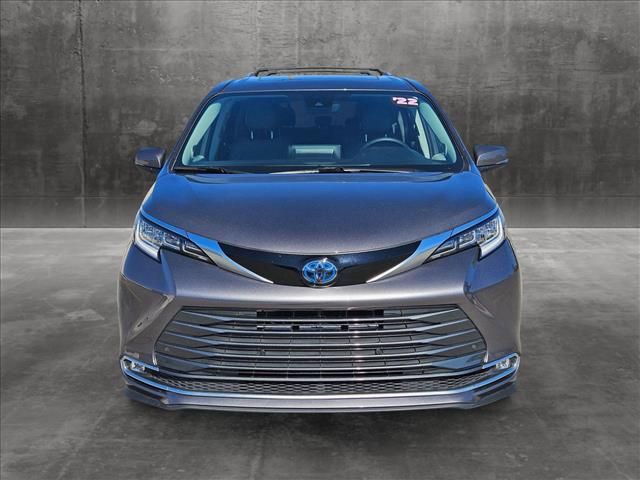 2022 Toyota Sienna Limited