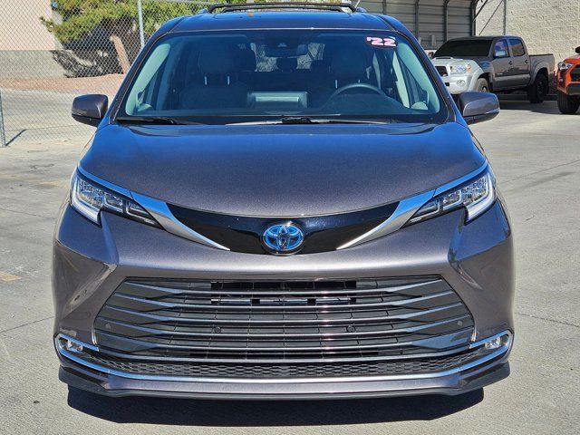 2022 Toyota Sienna Limited